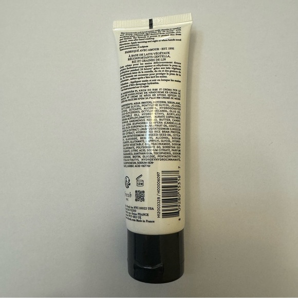 NEW! Fresh Milk Hand Cream 50 ml / 1.6 fl oz - Picture 2 of 2